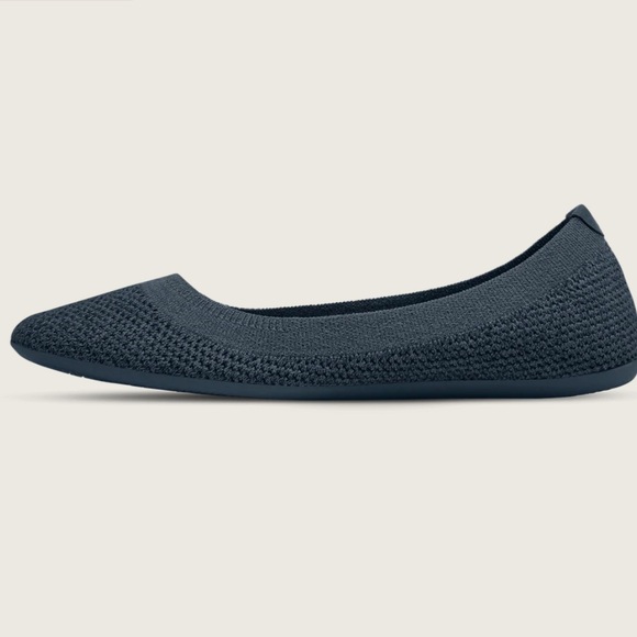 allbirds Shoes - New Allbirds Women's Tree Breezer Flats in Dark Blue